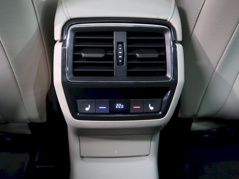 Škoda Kodiaq (2021) L&K 2.0TDI 147KW 4x4 DSG WEBAS - fotka 46 z 50