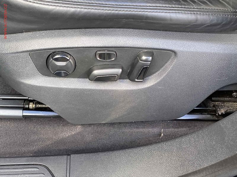 Volkswagen Touareg (2015) 3.0 TDi V6 4x4, AT, kůže - fotka 13 z 23