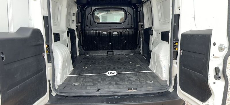 Fiat Dobló 1.6MTJ *77kW*1.Maj*Prav.Servis - fotka 7 z 26