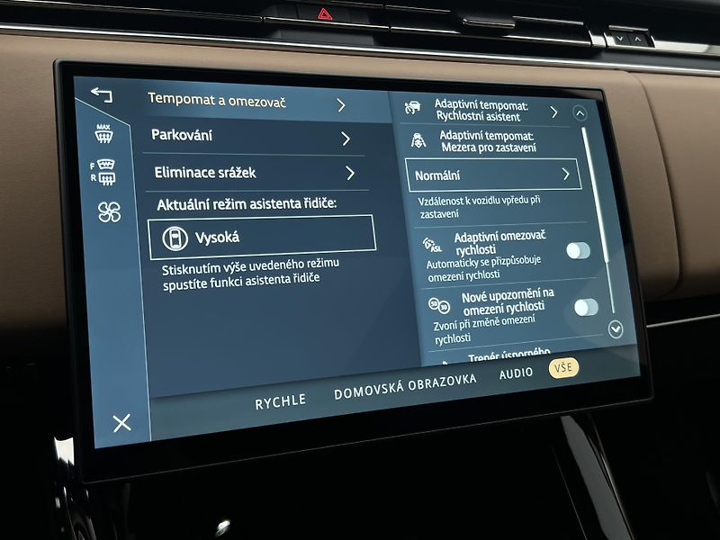 Land Rover Range Rover Sport (2026) P460e DYNAMIC SE AWD REZERVACE - fotka 41 z 48