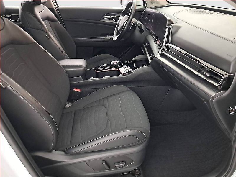 Kia Sportage (2023) Top 1.6 T-GDI MHEV - fotka 9 z 22