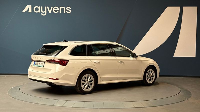 Škoda Octavia 2.0 TDI 110kW DSG Style Combi - fotka 2 z 14