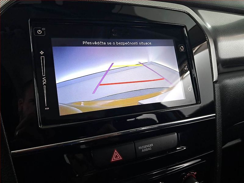 Suzuki Vitara (2019) Elegance 1.4 BoosterJet - fotka 19 z 19