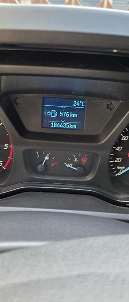 Ford Tourneo Custom (2016) - fotka 9 z 11