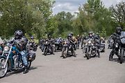 Motorkáři se sjeli na žehnání v bazilice v Jablonném.