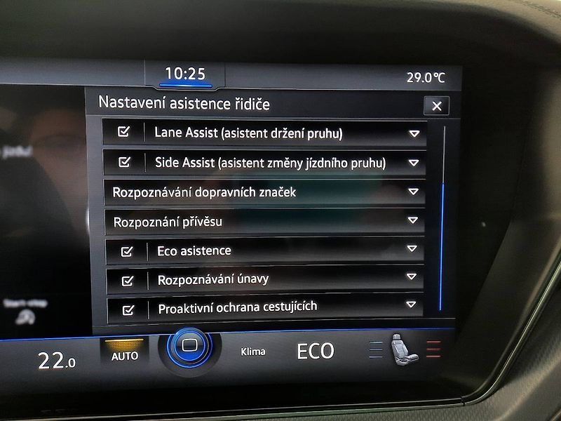Volkswagen Touareg (2023) 3.0 TDI R-Line 4Motion (210kW/ - fotka 19 z 29