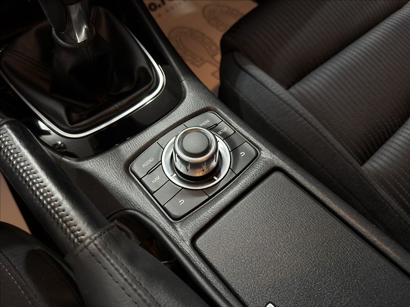 Mazda 6 2,2   D 129 kW SPORT BOSE 1.MA - fotka 21 z 43