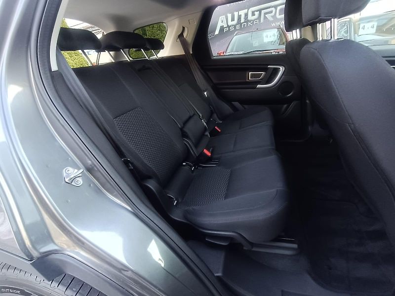 Land Rover Discovery Sport 2,0/110kW, Tdi SE 4x4, AUTOMAT - fotka 17 z 31