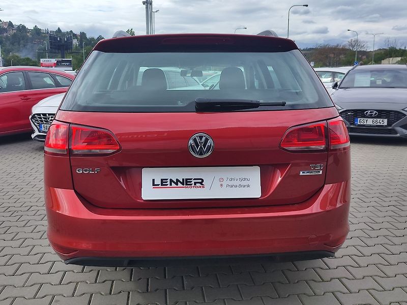 Volkswagen Golf 1.2 TSI/63kW Trendline - fotka 6 z 36