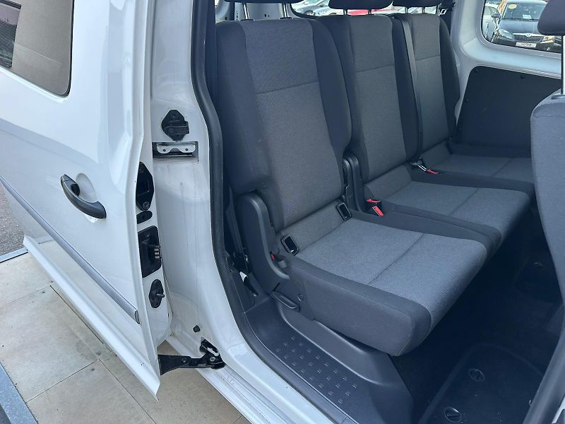 Volkswagen Caddy (2017) MAXI, 2.0TDi, 75KW, 5 MÍST,DPH - fotka 12 z 19