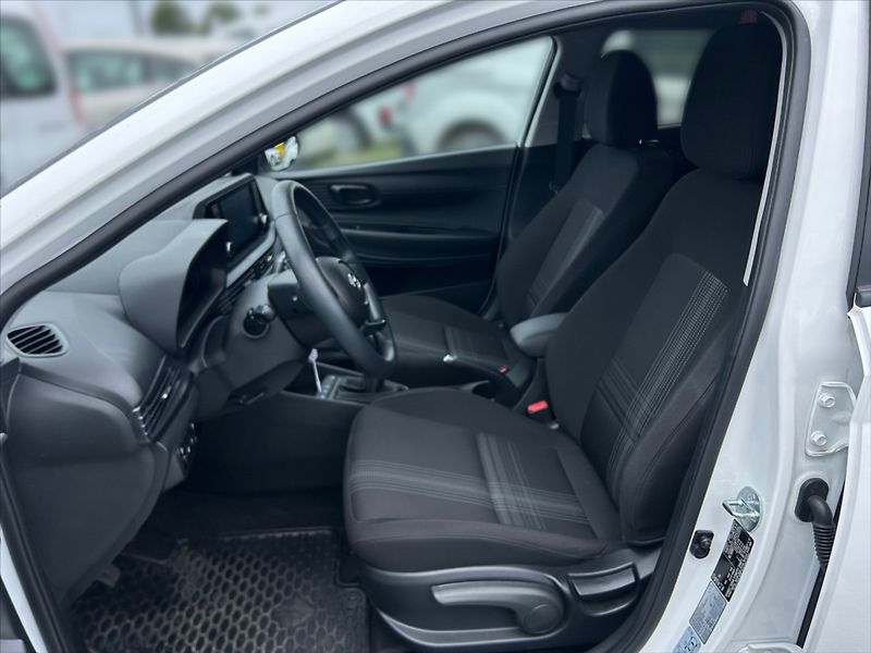 Hyundai i20 1,0 T-GDI 74 Smart 5d - fotka 7 z 11