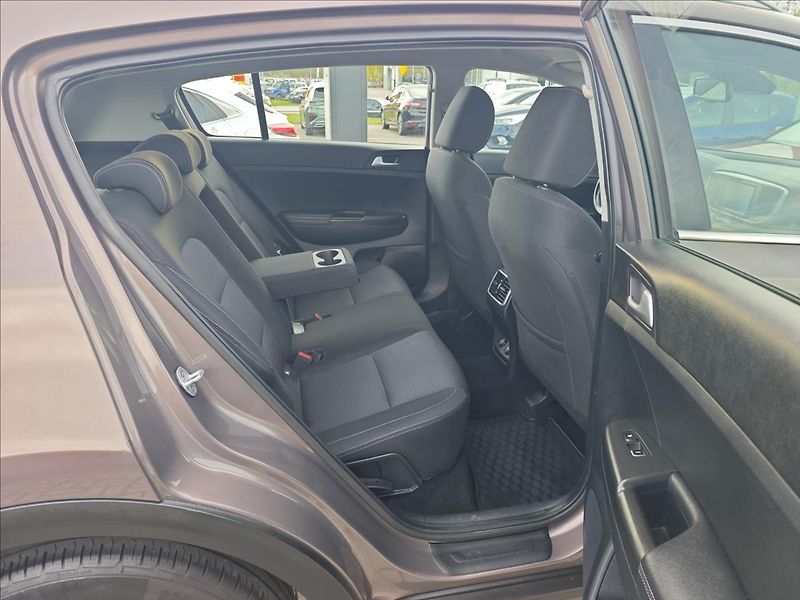 Kia Sportage 1,6 GDi  Exclusive - fotka 13 z 22