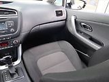 Kia Ceed (2016) 1.6 GDI, Automat, Tempomat - náhled 8