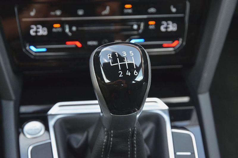 Volkswagen Arteon (2022) 1.5 TSi 110kW R-LINE / ČR  - fotka 30 z 42