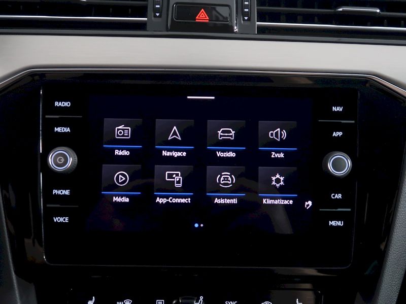 Volkswagen Passat (2023) ELEGANCE 2.0TDI 110kW DSG - fotka 23 z 34