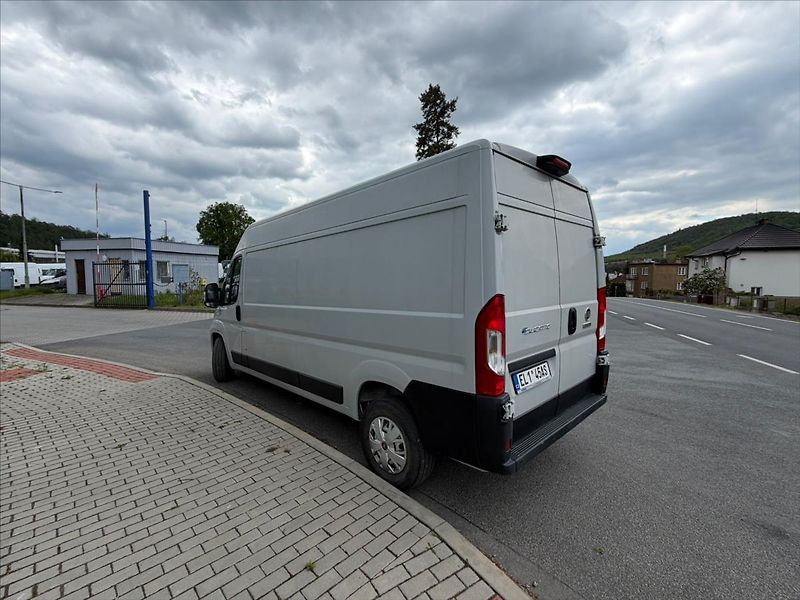 Fiat Ducato 0,0 E - fotka 6 z 27