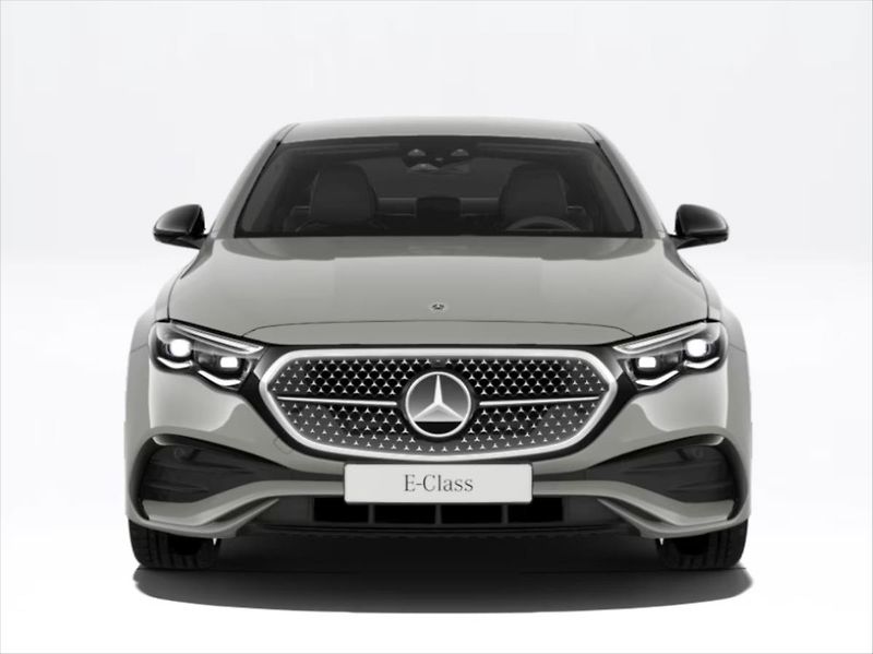 Mercedes-Benz Třídy E (2026) 2.0 E 220 d 4MATIC - fotka 2 z 9