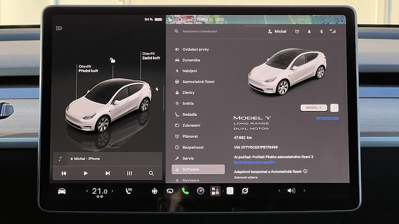 Tesla Model Y Long Range AWD 94% SOH Záruka - fotka 12 z 22