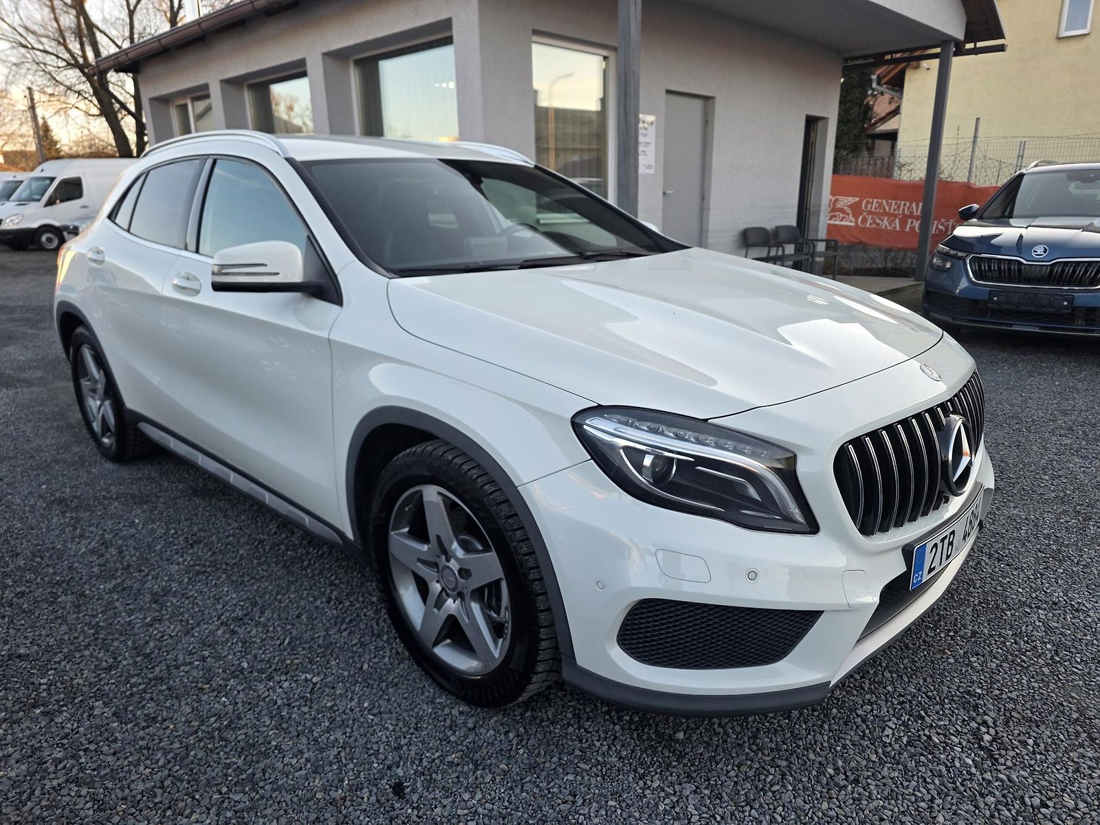 Mercedes-Benz GLA 220CDI 4-MATIC AMG-Paket 