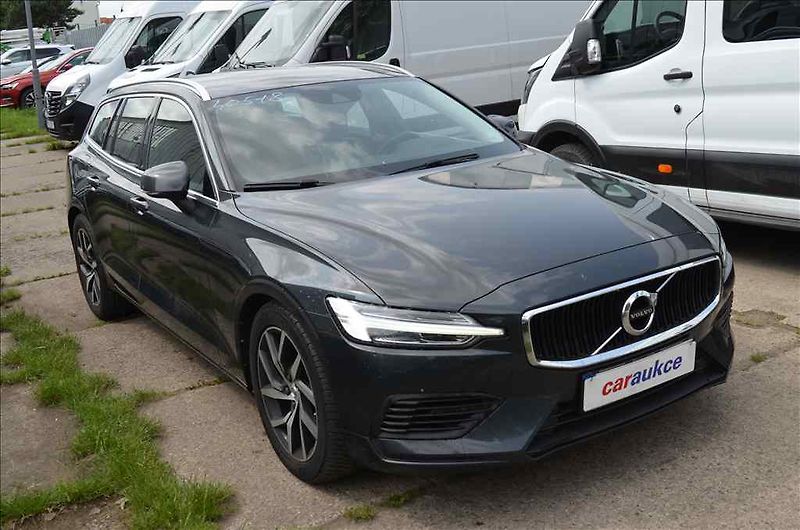 Volvo V60 (2020) 2,0 T6 TWIN ENGINE AWD - fotka 3 z 22
