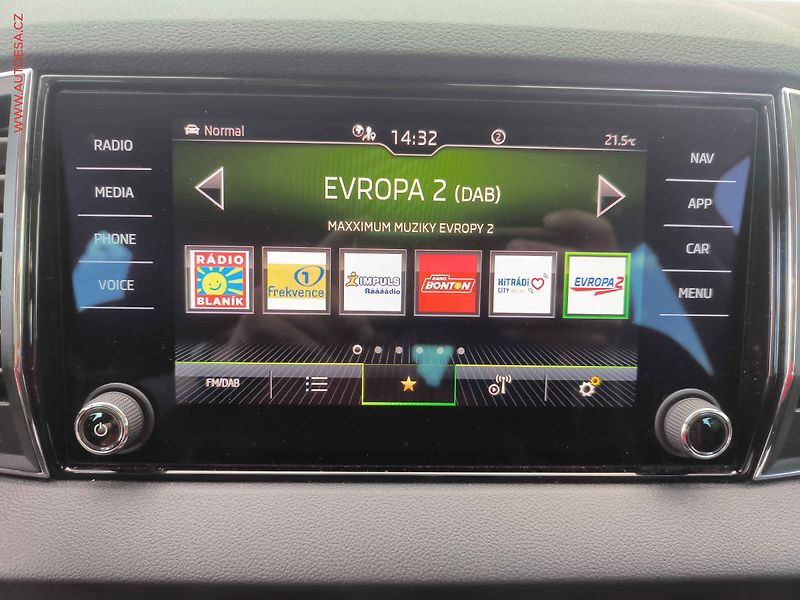 Škoda Karoq (2026) 2.0TDi 4x4 Top Selection, 1 - fotka 12 z 31