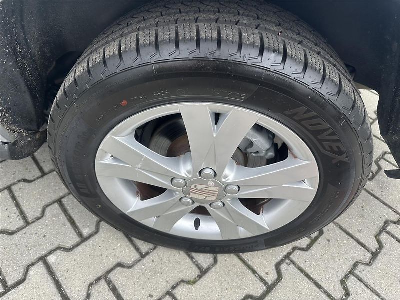 Seat Alhambra 1,9 TDI 7.MÍST BEZ KOROZE - fotka 20 z 21