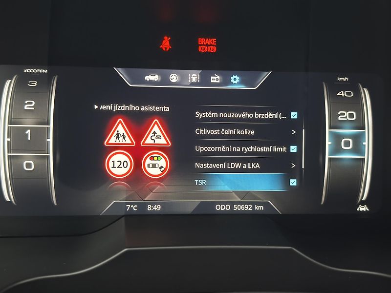 SsangYong Korando 2023 ČR 1.5 T-GDI 4x4  - fotka 15 z 35