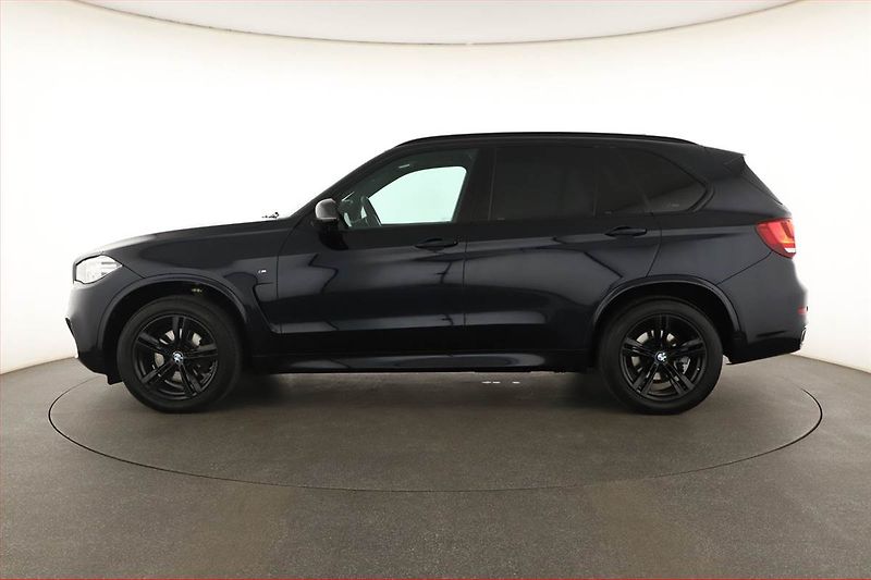 BMW X5 (2017) xDrive30d - fotka 3 z 20