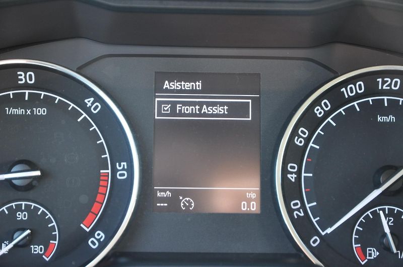 Škoda Superb III 2.0TDi 110kW KOMBI - fotka 19 z 25