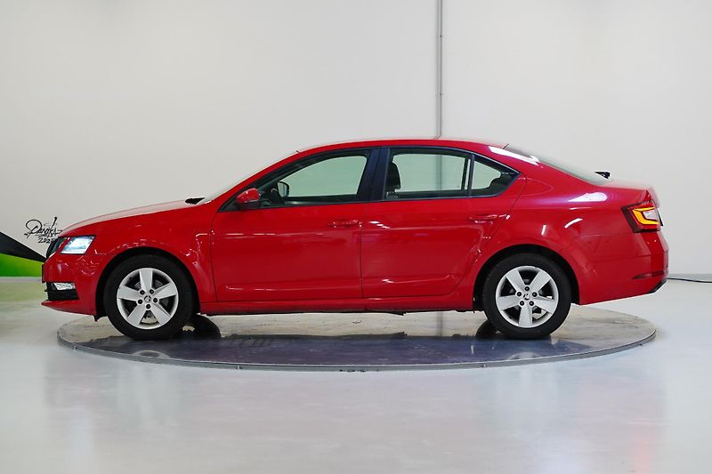 Škoda Octavia - fotka 3 z 25