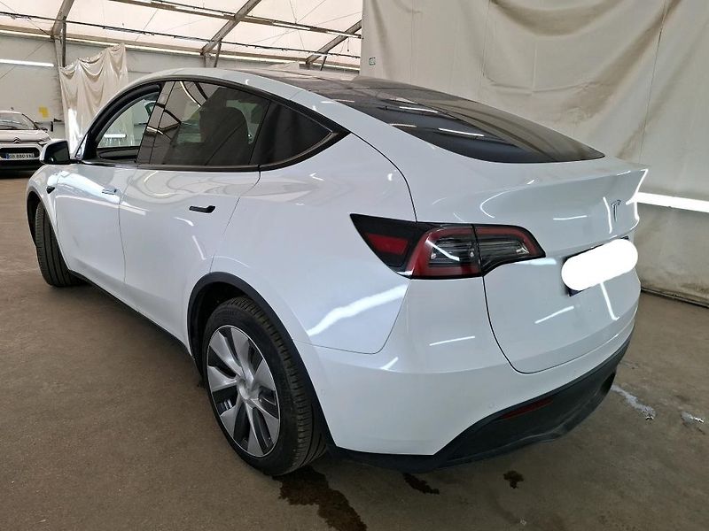 Tesla Model Y (2022) AWD Long Range    PŘIPRAVUJEME - fotka 3 z 10