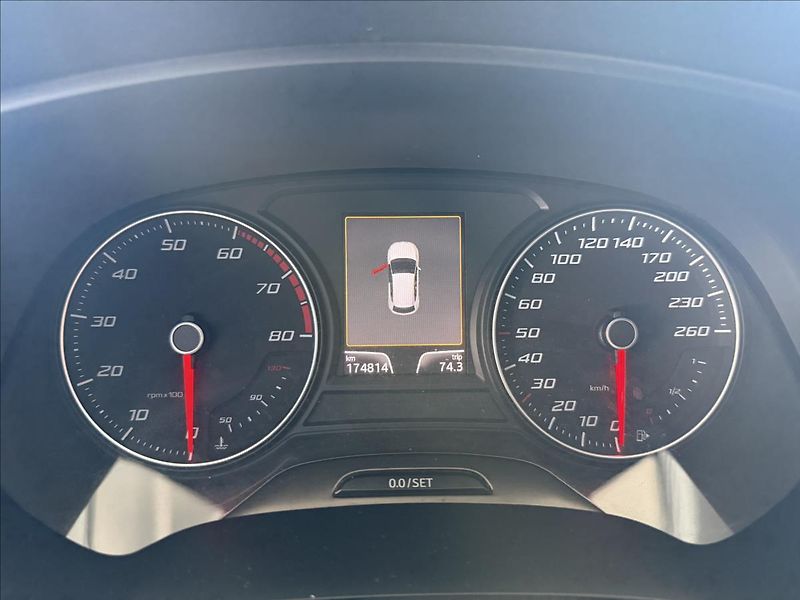 Seat Leon 1,4   FR,TSI103kW,ŘEMEN,SERVIS - fotka 11 z 24