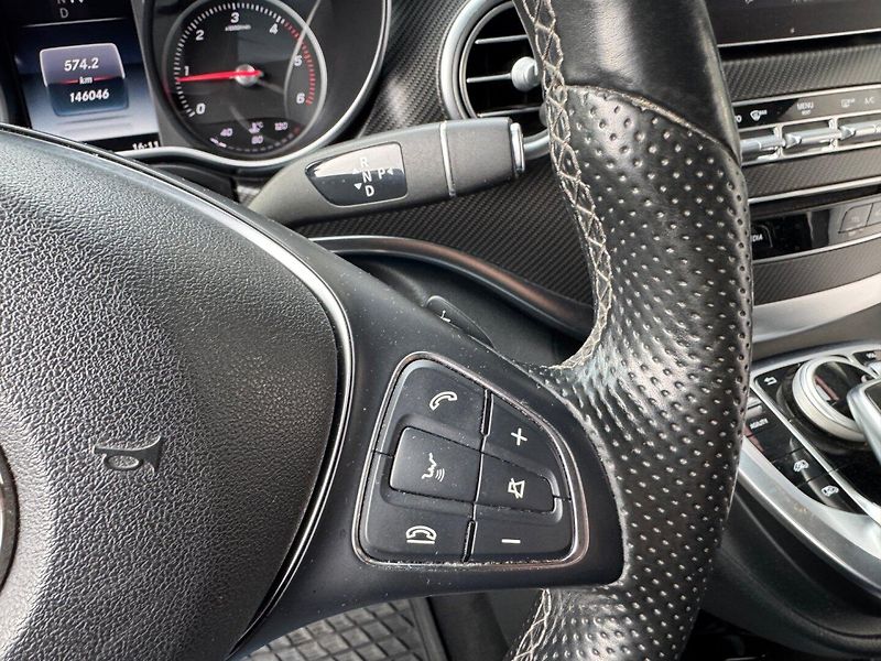 Mercedes-Benz Třídy V (2016) 2.2 V250 AMG Avantgarde - fotka 23 z 27