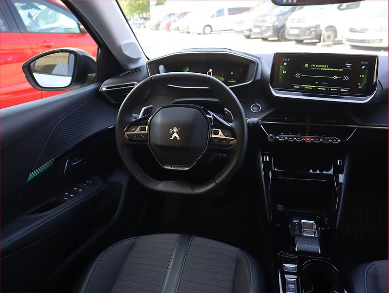 Peugeot 208 (2023) 1.2 PureTech, Automat, Navi - fotka 7 z 23