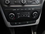 Škoda Yeti (2010) 1.4 TSI, Navi, Tempomat - náhled 12