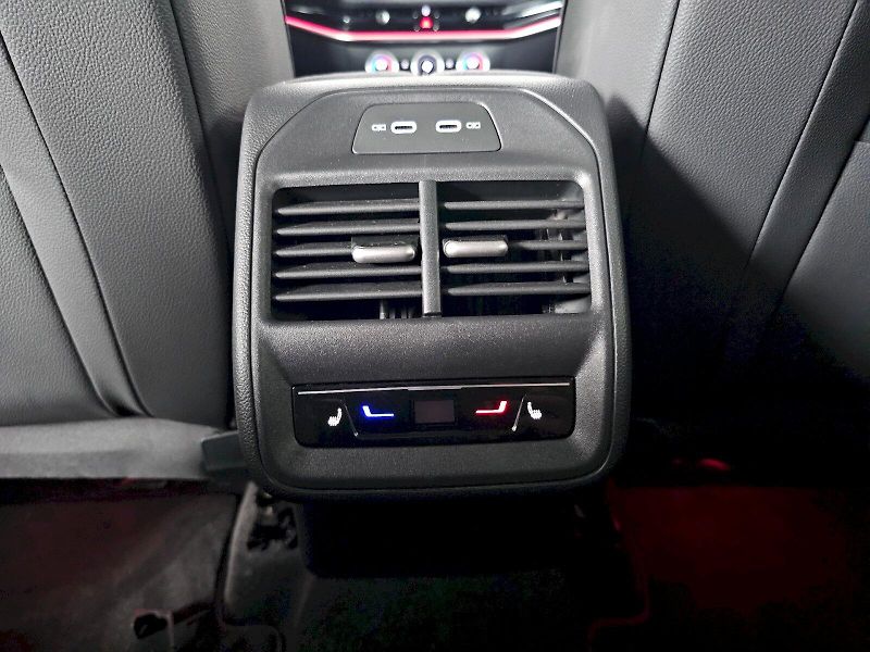 Škoda Superb (2025) 2.0 TSI 195kW 4X4 Sportline TA - fotka 6 z 35