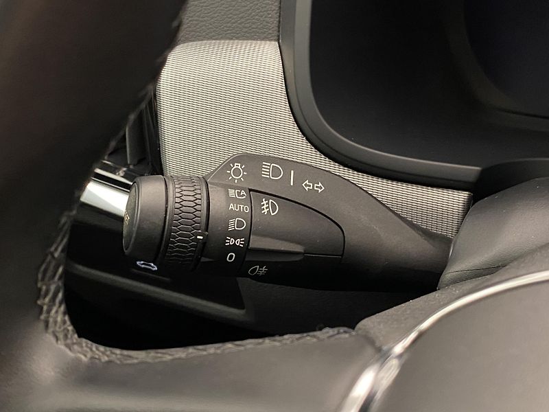 Volvo S90 B5 AWD BLACK ULTIMATE AUT CZ - fotka 22 z 62