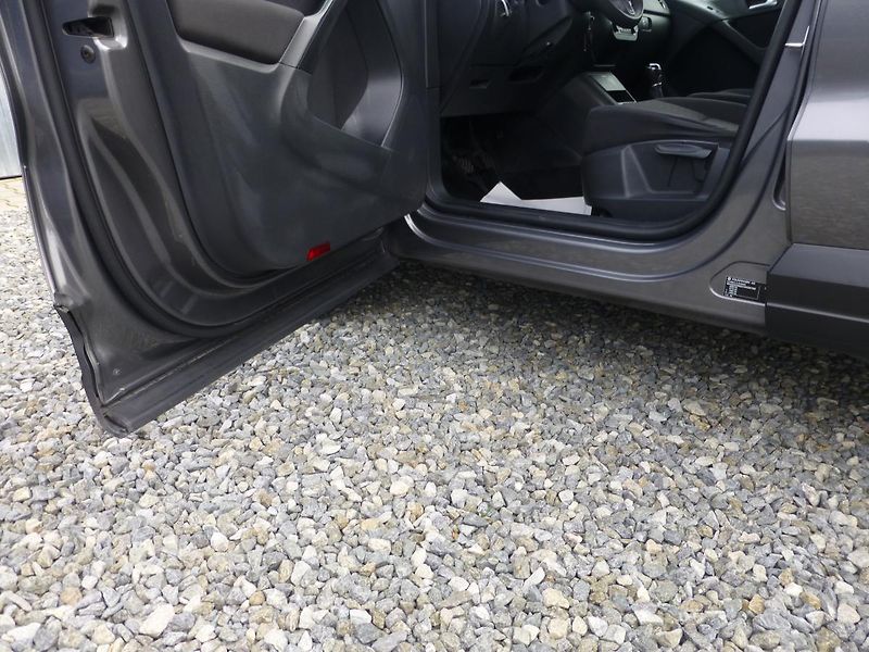 Volkswagen Tiguan 1.4TSi 120PS LIFE FACE-LIFT 1A - fotka 99 z 186