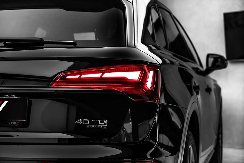 Audi Q5 40 TDI quattro S tronic 2x S-l - fotka 10 z 21