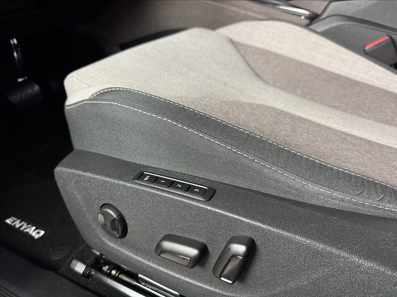 Škoda Enyaq 80 Family Plus Matrix Assist - fotka 24 z 49