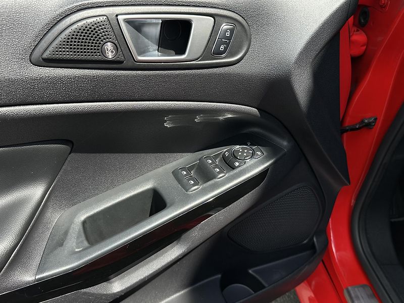 Ford EcoSport (2018) 1.0/92kW * ST-Line * Xenon - fotka 5 z 41