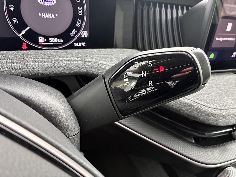 Škoda Superb 110KW,  REZERVACE - fotka 32 z 38
