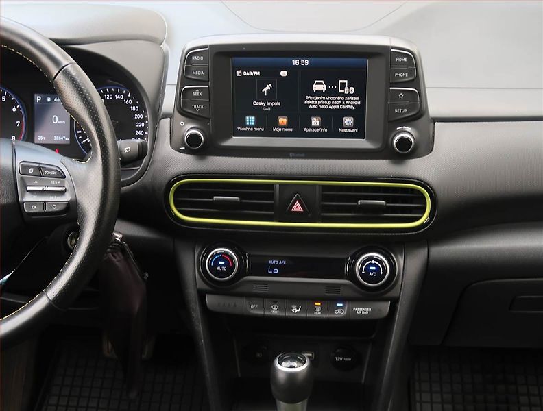 Hyundai Kona (2019) 1.6 T-GDI - fotka 12 z 23