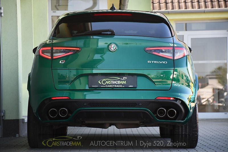 Alfa Romeo Stelvio 2.9 V6 Bi-T 520PS QUADRIFOGLIO - fotka 4 z 56
