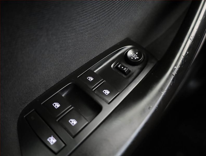 Opel Astra (2016) 1.6 CDTI, Serv.kniha, Tempomat - fotka 16 z 19