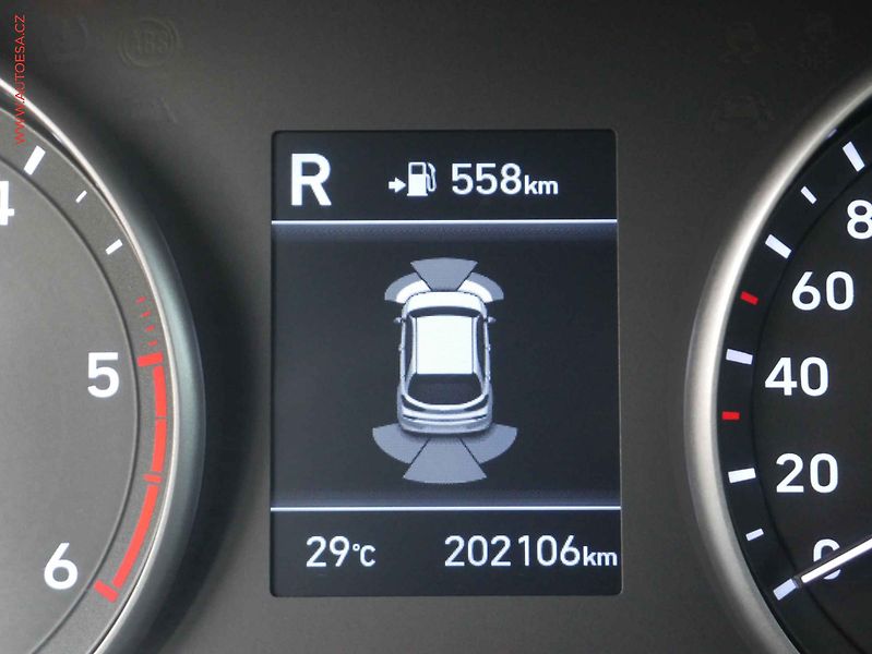 Hyundai i30 (2017) 1.6CRDi, ČR, Navi - fotka 13 z 19
