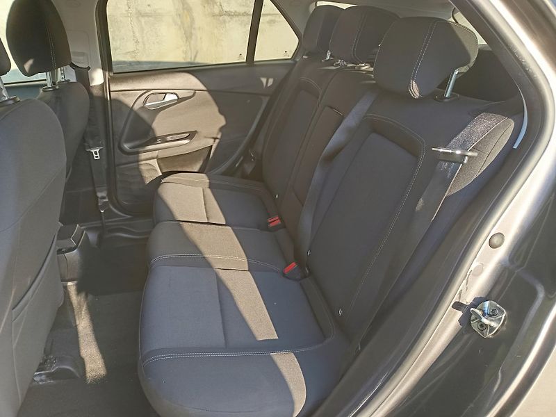 Fiat Tipo (2017) 1.6 JTD / 88 kW, klima - fotka 12 z 34