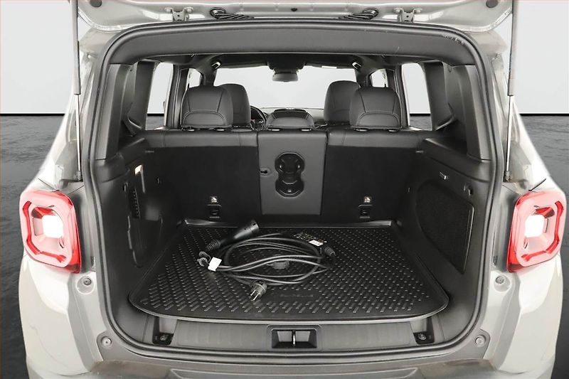 Volkswagen ID.3 (2020) 1st (62 kWh), SoH 89% - fotka 28 z 28