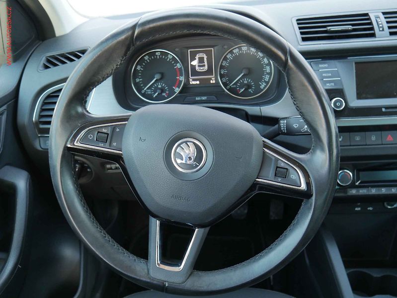 Škoda Fabia (2015) 1.2 TSI, ČR, LED, AC, temp - fotka 13 z 19