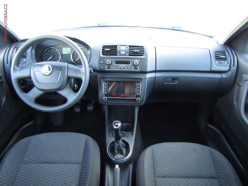 Škoda Roomster (2011) 1.2 TSi, Ambition - fotka 8 z 18